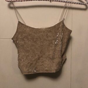 Cream velvet crop